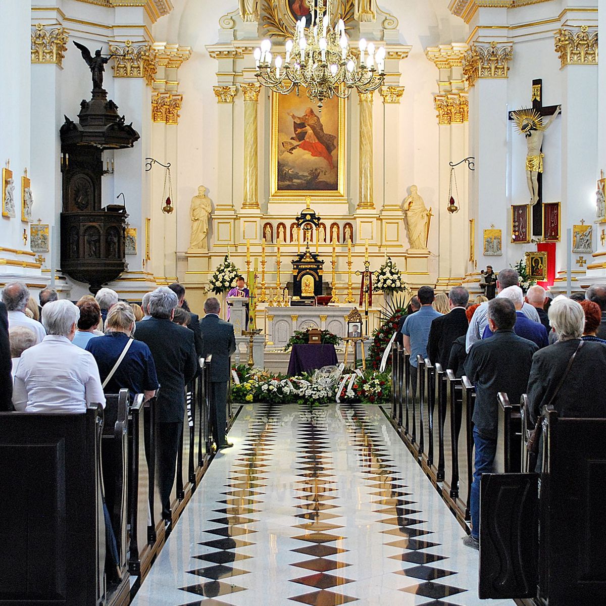 Beerdigung in einer Kirche